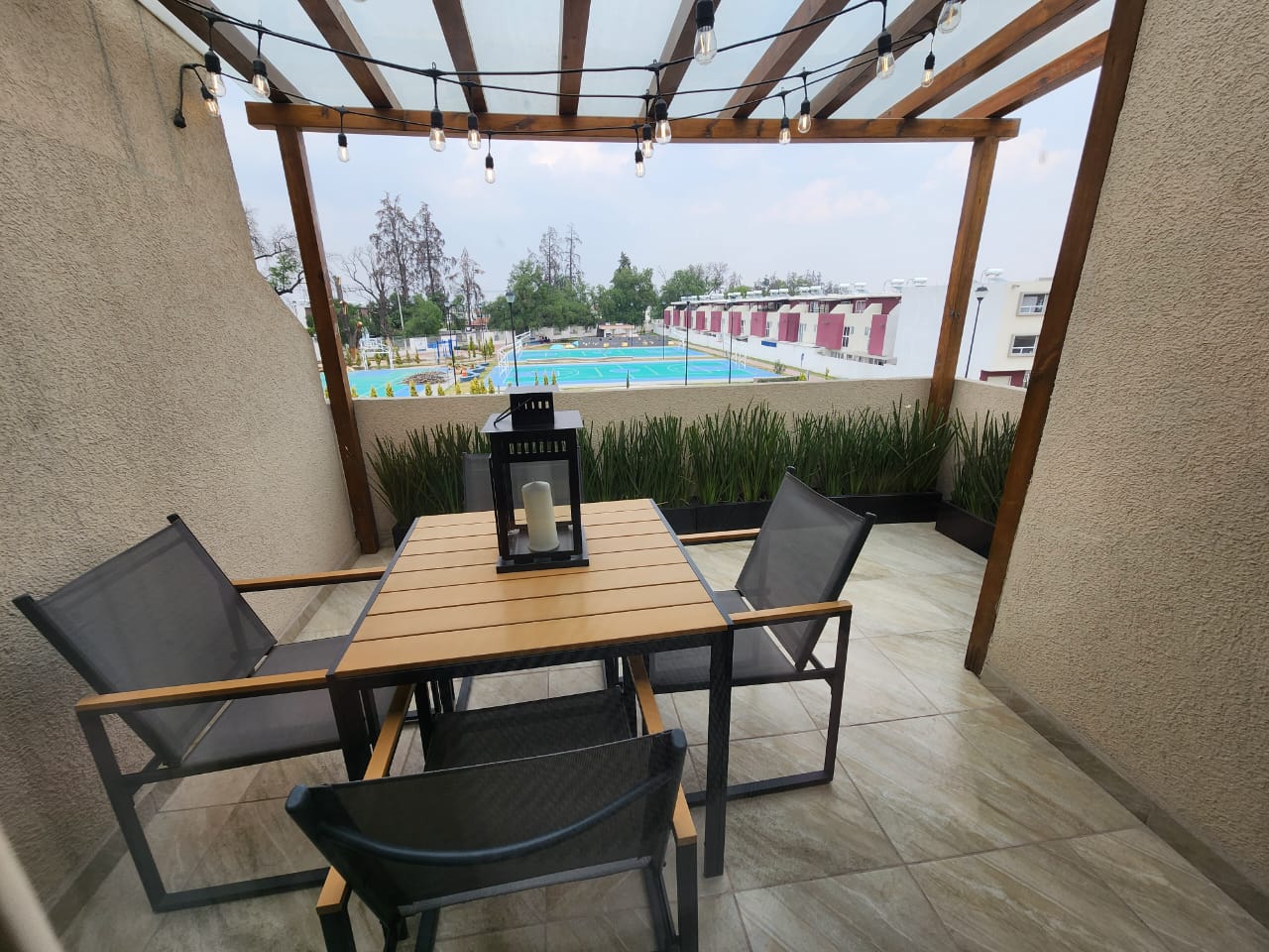 Terraza frontal Alamo Plus 1