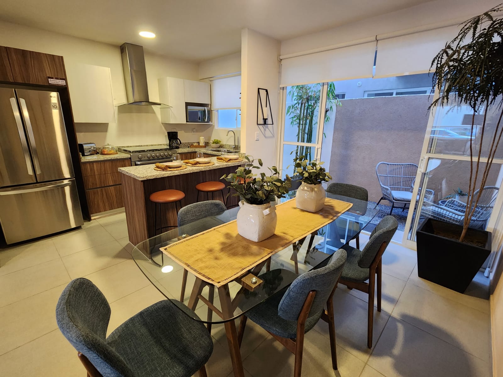 Cocina y comedor amplio Alamo Plus 1